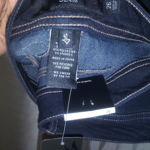 Jeans - Picture 2 of 6